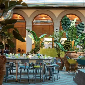 4* מלון 25hours Piazza San Paolino