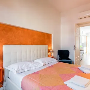  아파트 Guesthost - Santa Maria Novella Cozy Flat