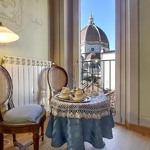 Romantic In The Heart Of Firenze
