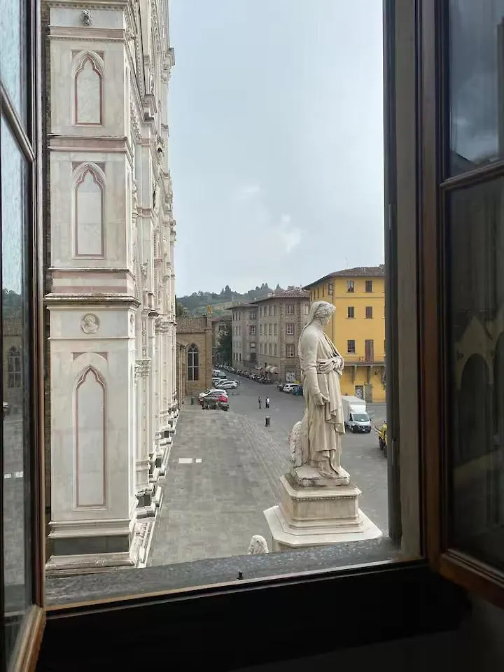 Apartment Dante Florence